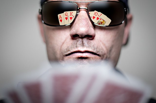 bluffing-in-poker